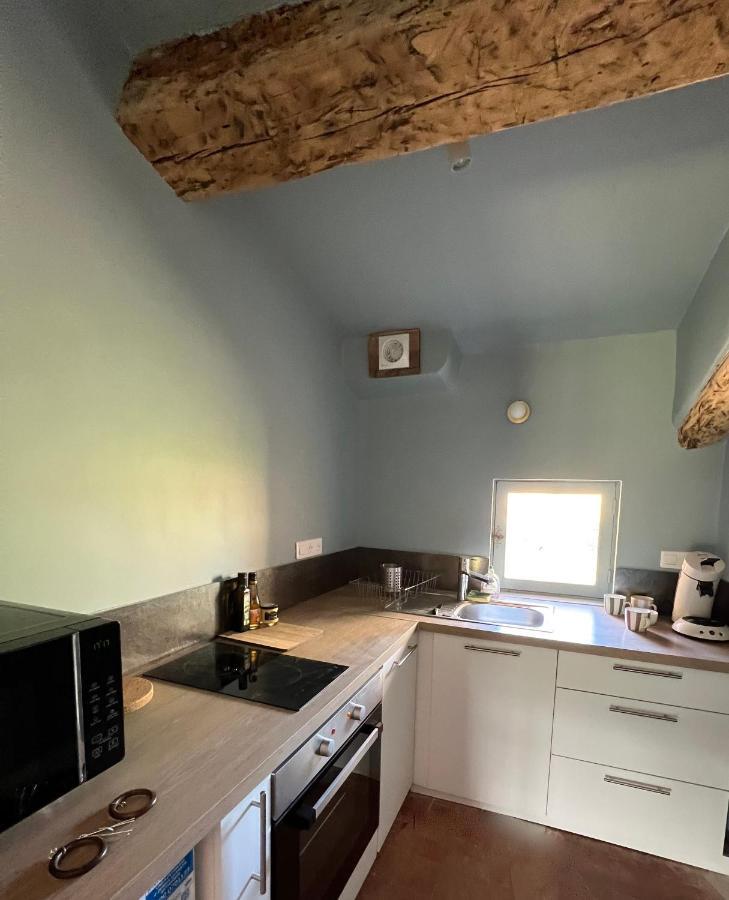 Charmant Appartement Independant Au Sein D'Un Mas Provencal أوبس المظهر الخارجي الصورة