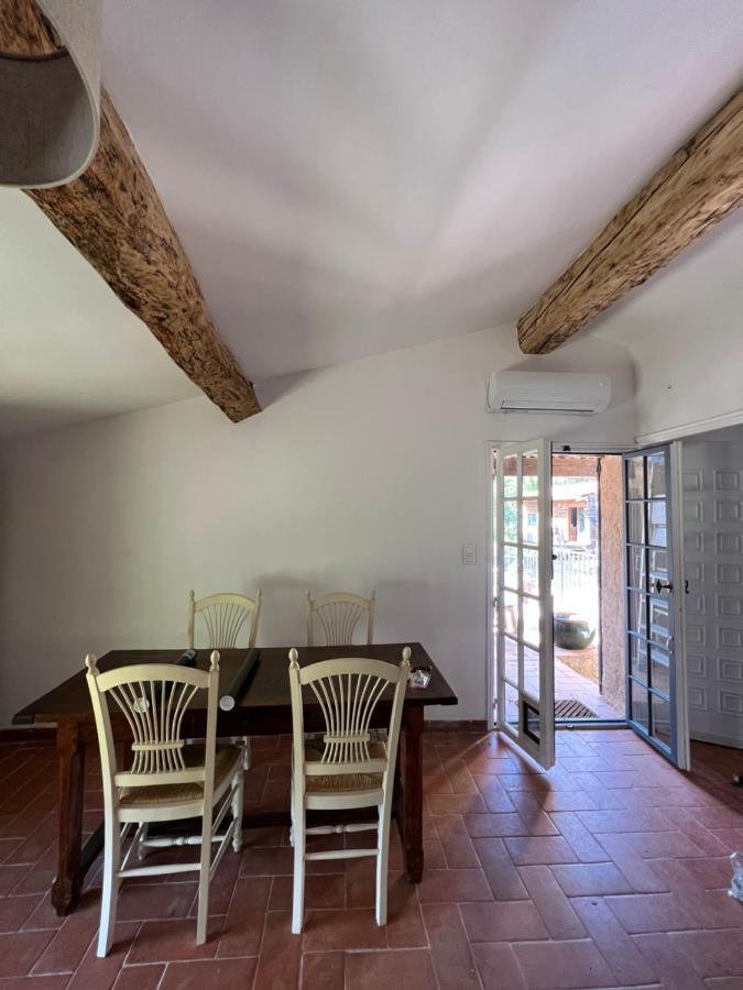 Charmant Appartement Independant Au Sein D'Un Mas Provencal أوبس المظهر الخارجي الصورة
